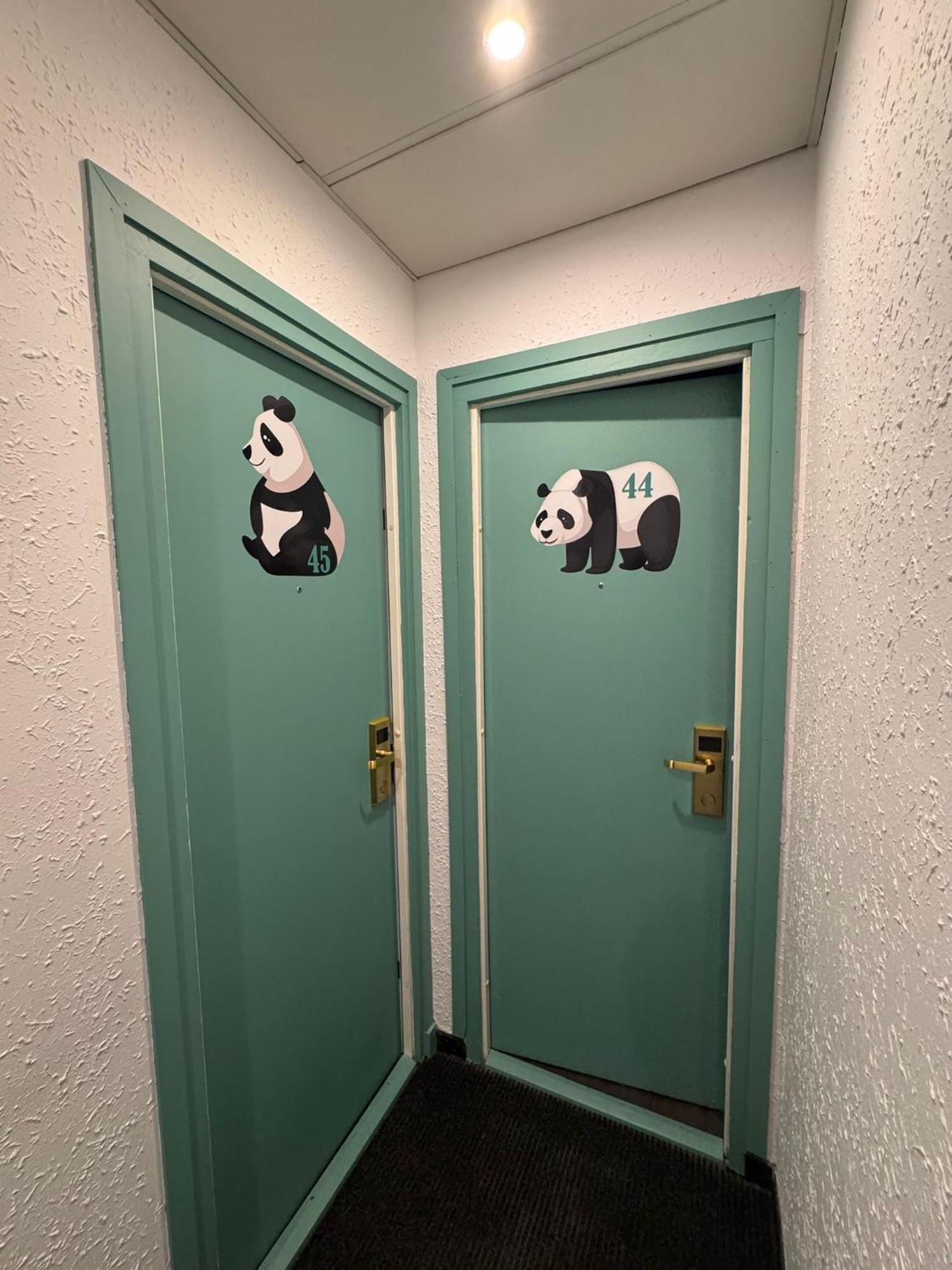 Hotel Panda Pas De La Casa Eksteriør billede