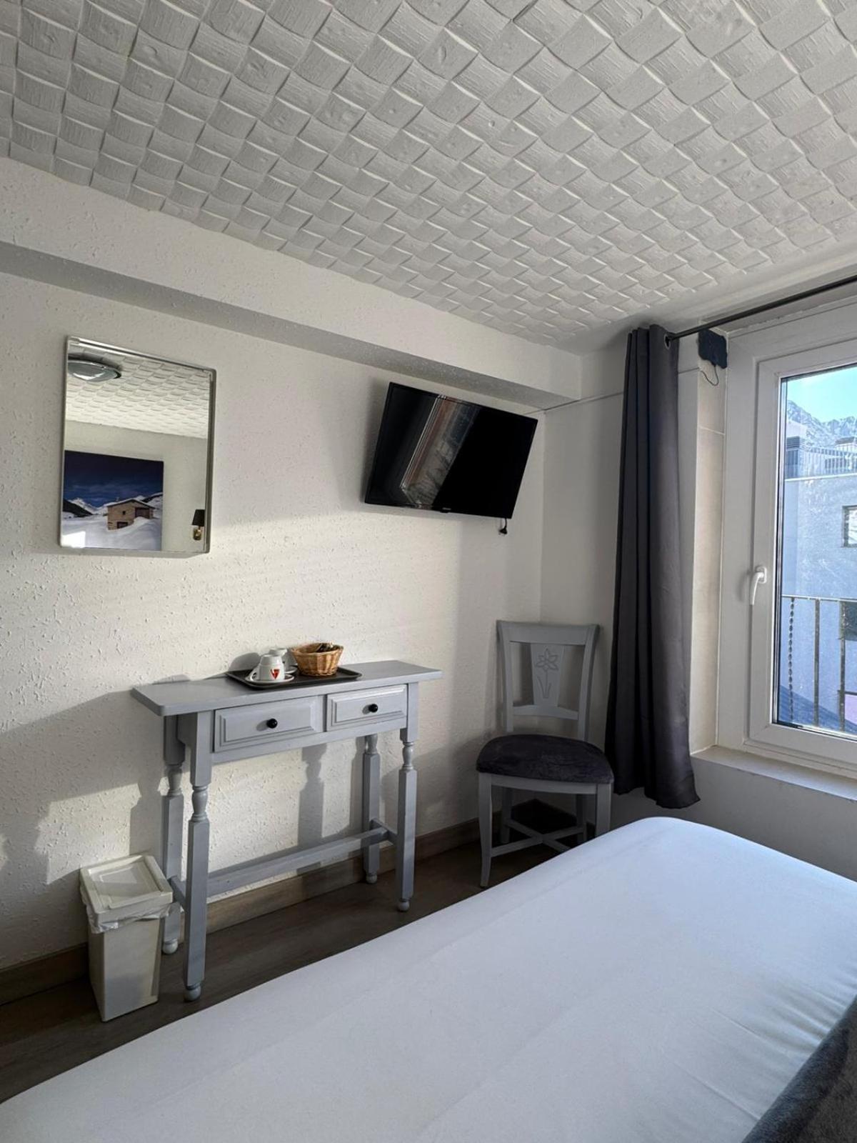 Hotel Panda Pas De La Casa Eksteriør billede